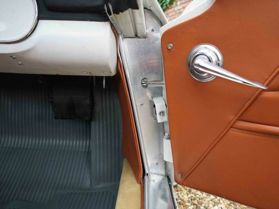 Image 32/50 of Lancia Flaminia GT 2.5 3C Touring (1964)