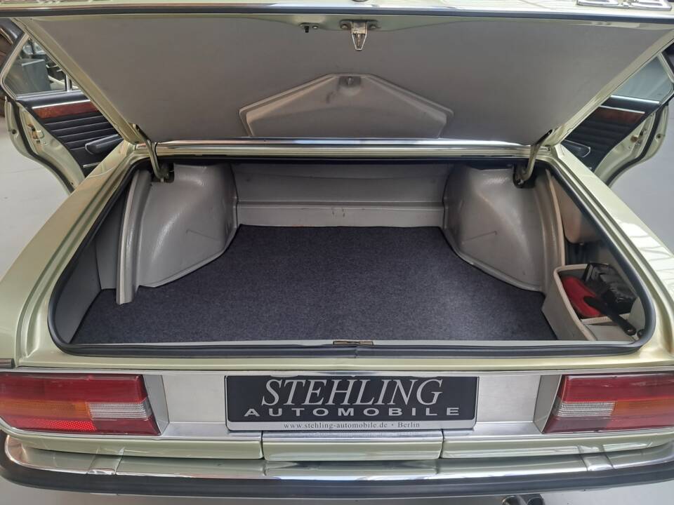 Immagine 28/39 di BMW 3,3 Li (1977)