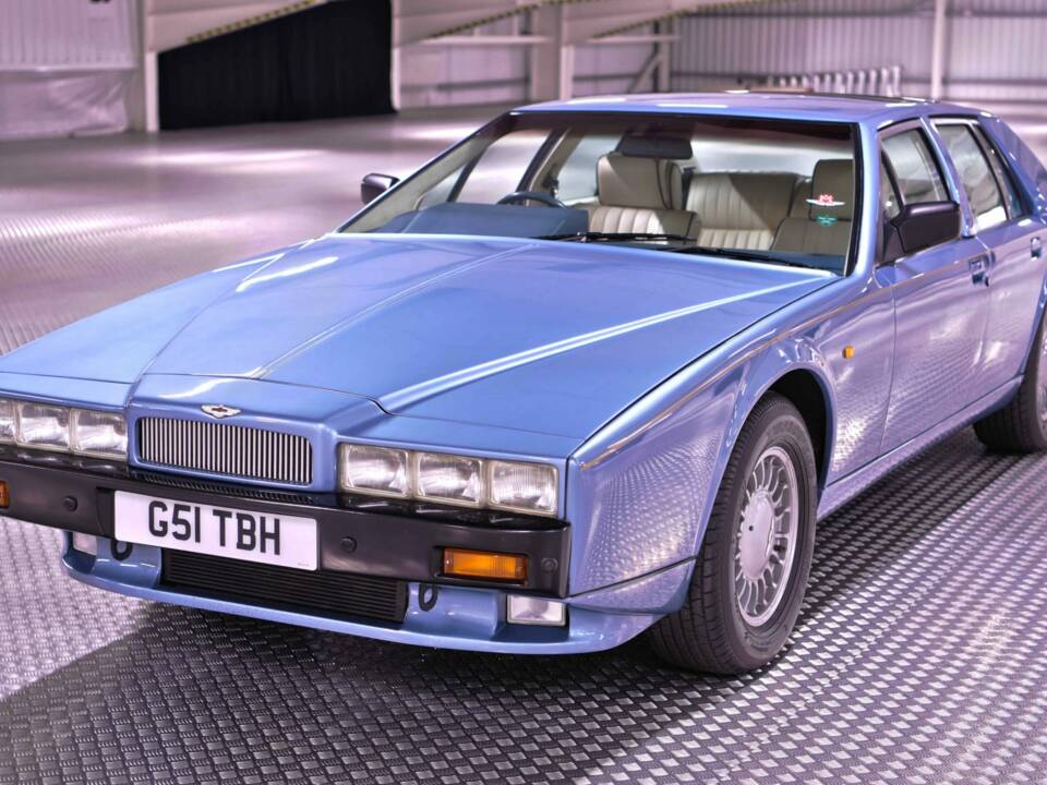Imagen 3/50 de Aston Martin Lagonda (1989)