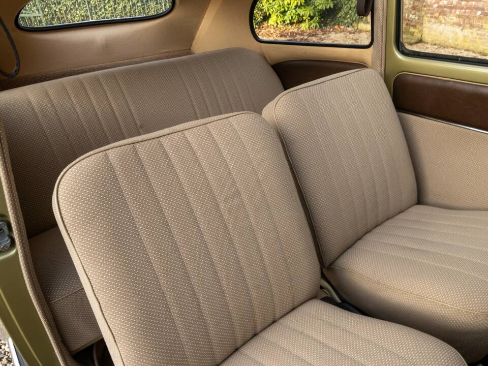 Bild 23/50 von Volkswagen Beetle 1200 Standard "Oval" (1956)