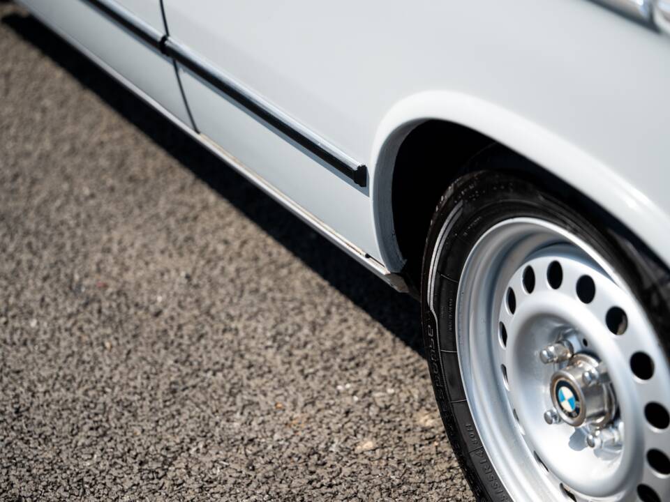 Bild 25/50 von BMW 2002 (1971)