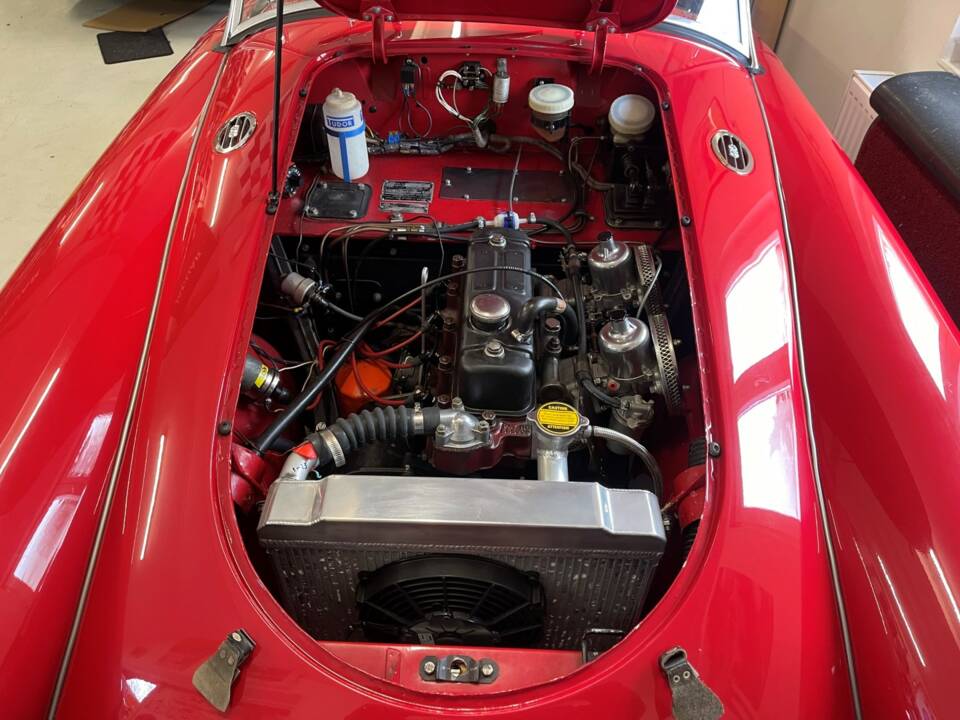 Imagen 13/18 de MG MGA 1600 (1962)
