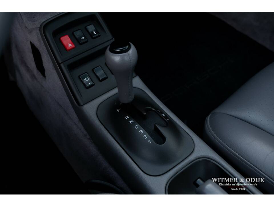Image 23/26 of Porsche 911 Carrera (1997)
