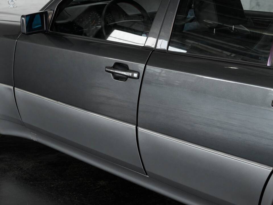 Bild 18/50 von Mercedes-Benz E 500 (1993)