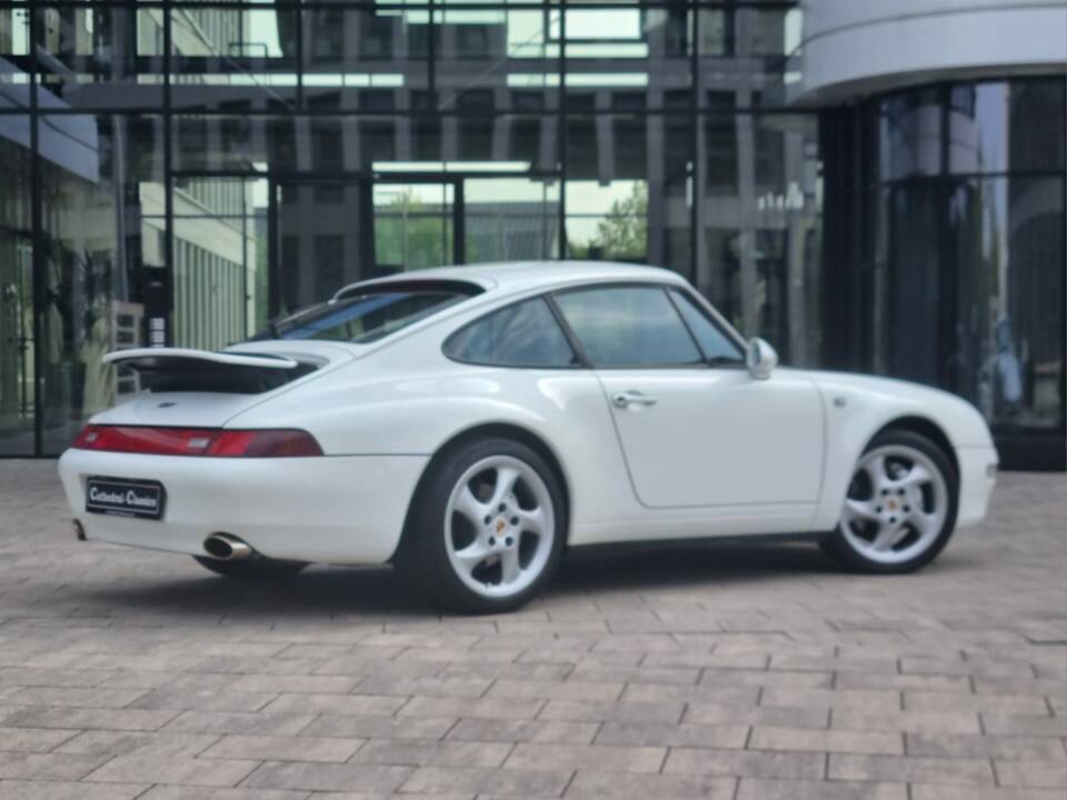 Image 12/45 of Porsche 911 Carrera 4 (1995)