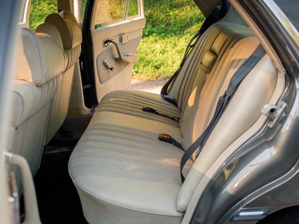 Bild 57/105 von Mercedes-Benz 280 S (1972)