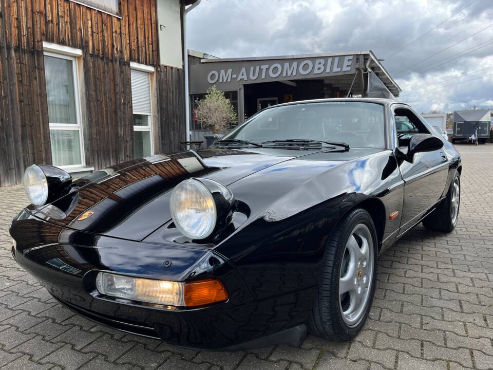 Image 19/20 of Porsche 928 GTS (1993)