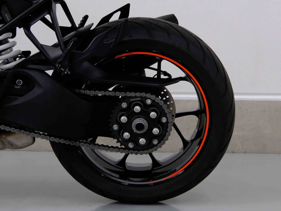 Image 60/99 de KTM 1290 Super Duke R (2018)