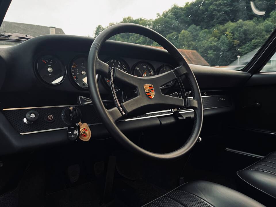 Afbeelding 36/62 van Porsche 911 2.2 T (1970)