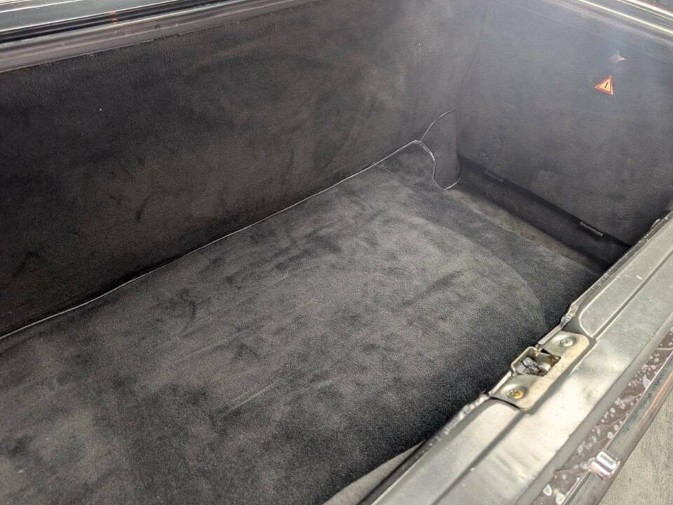 Image 46/50 of Mercedes-Benz 300 SL (1989)