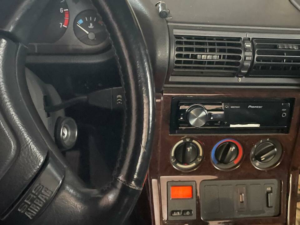 Bild 12/13 von BMW Z3 1.8 (1995)