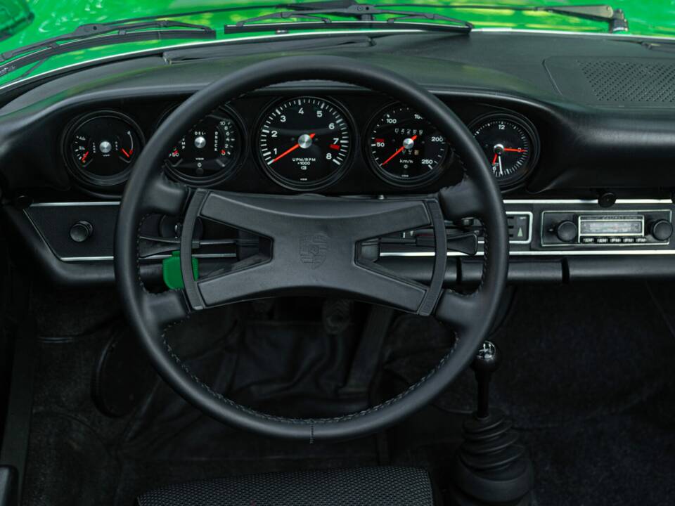 Image 46/50 de Porsche 911 2.4 S (1973)