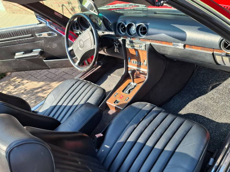Image 11/13 of Mercedes-Benz 560 SL (1989)