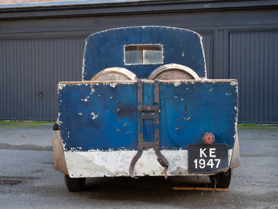 Image 7/134 of Ford V8 (1937)