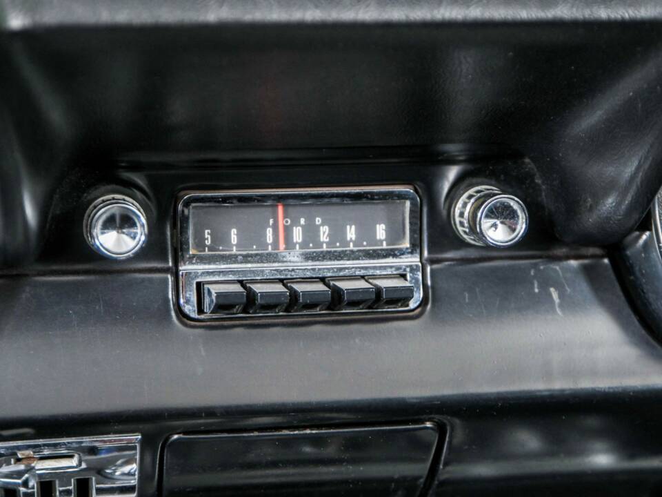 Image 24/50 of Ford Mustang 289 (1966)