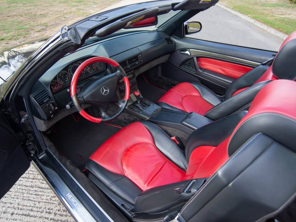 Bild 10/26 von Mercedes-Benz SL 500 (1999)
