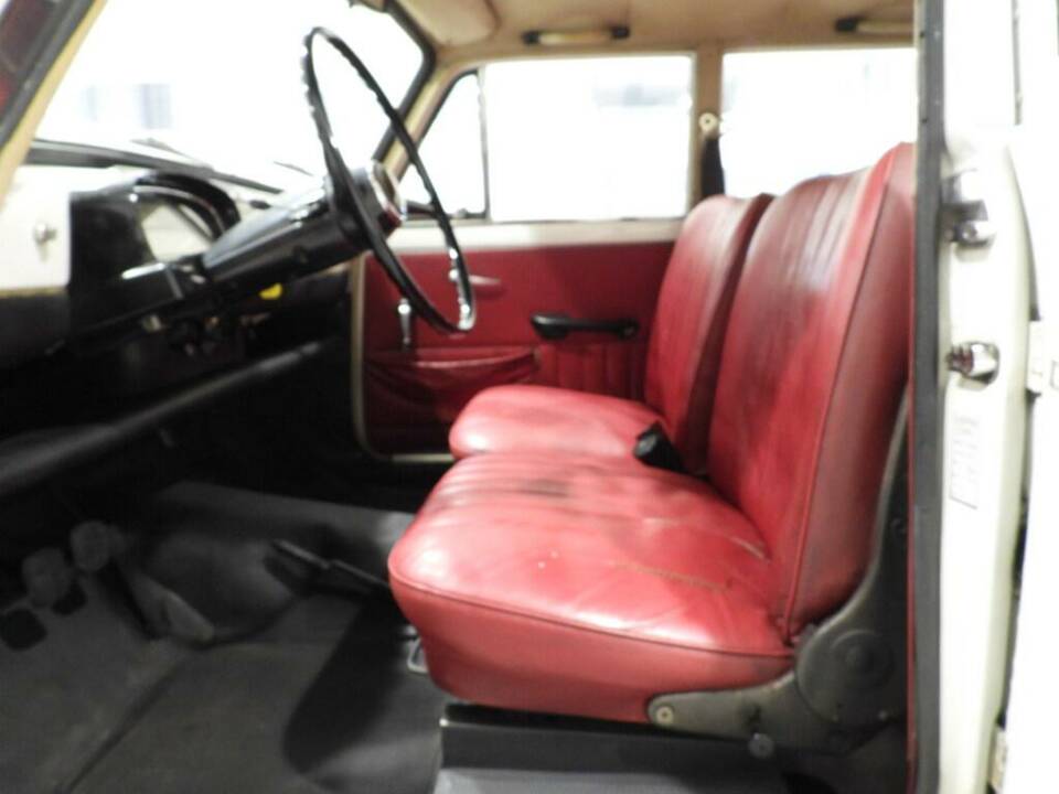 Image 6/15 of FIAT 1100-103 Familiare (1964)