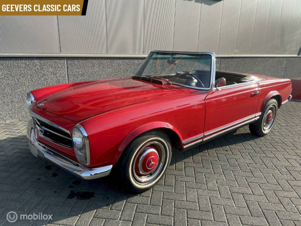 Immagine 2/8 di Mercedes-Benz 230 SL (1964)