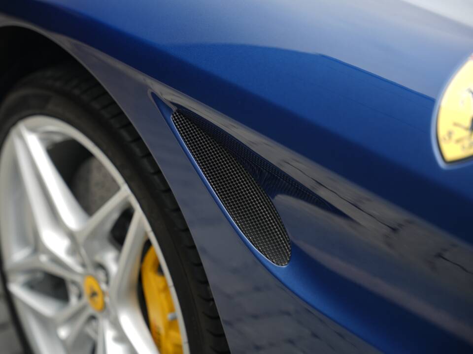 Image 38/50 of Ferrari California T (2015)