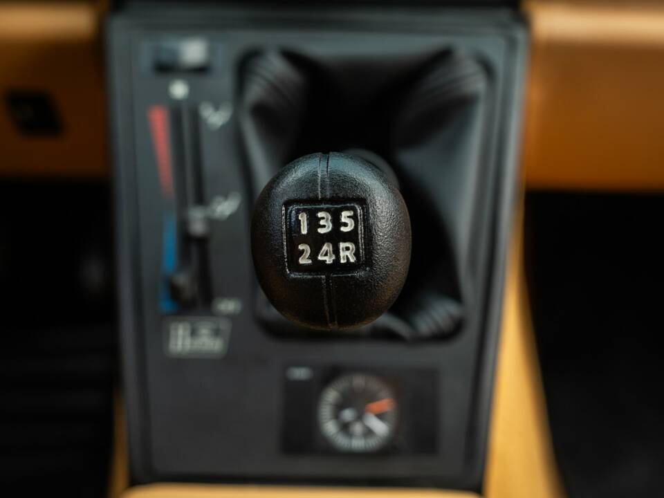 Image 37/50 of Alfa Romeo 2.0 Spider (1991)