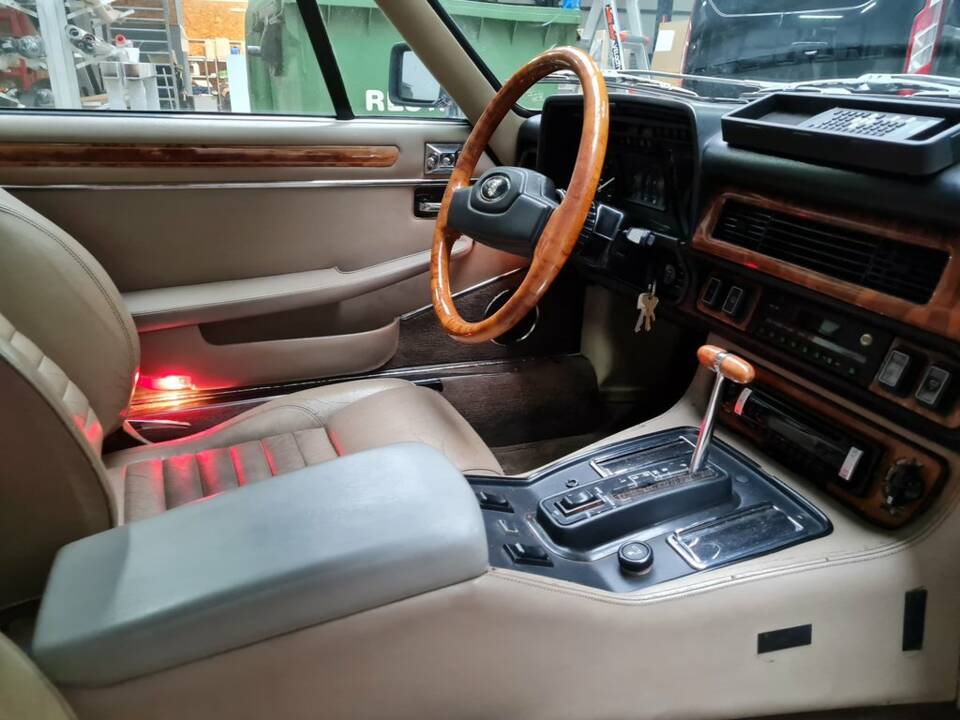 Bild 2/8 von Jaguar XJ-SC V12 (1986)