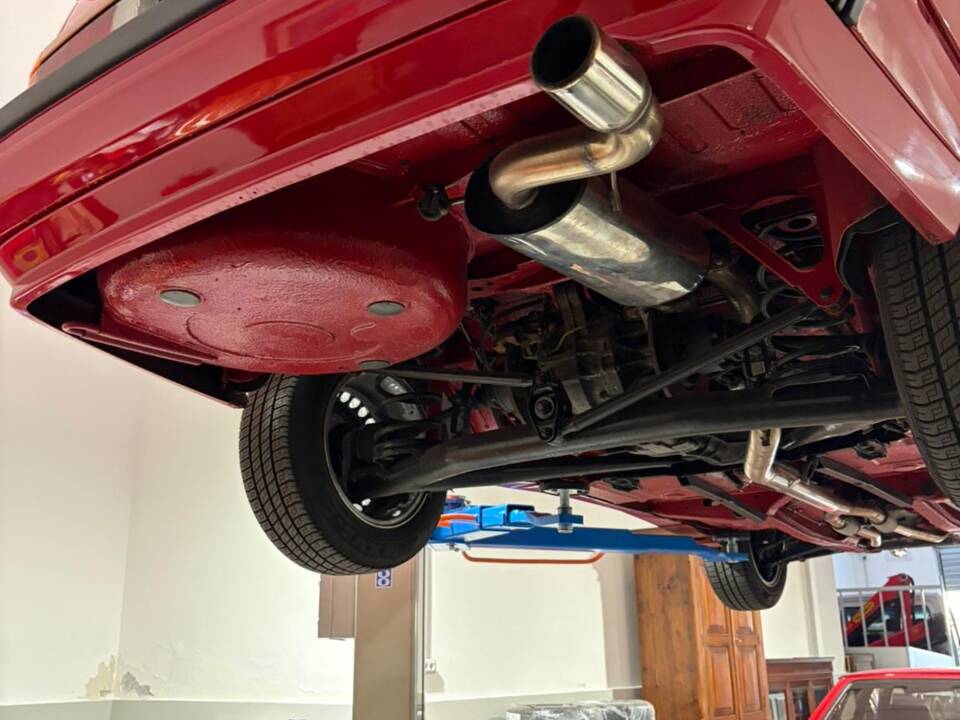Bild 5/28 von Alfa Romeo 75 3.0 V6 America (1988)
