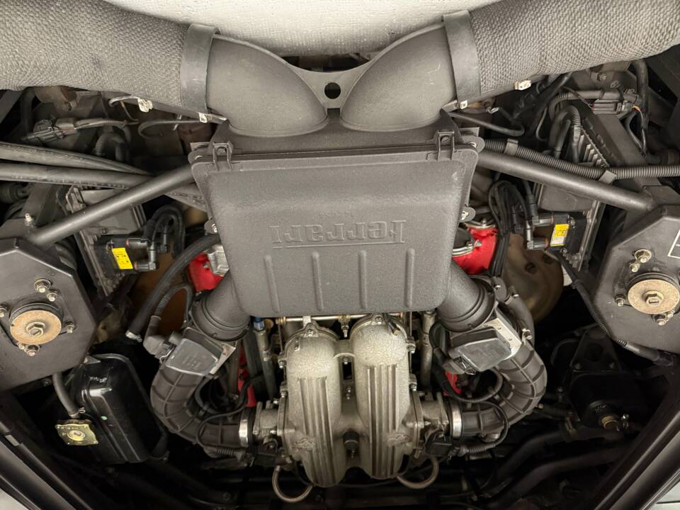 Bild 13/14 von Ferrari 348 TB (1991)