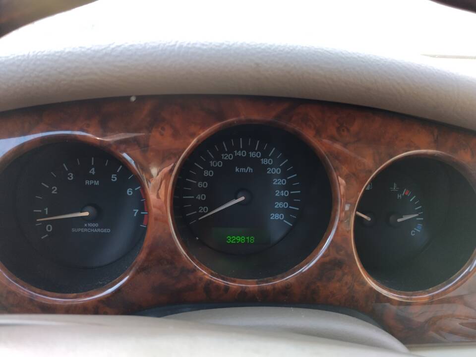 Image 44/71 of Daimler Super V8 (2000)