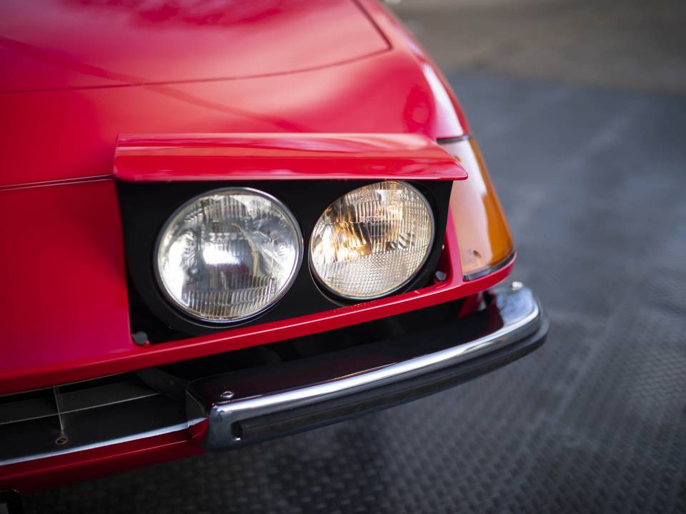Image 38/39 de Ferrari 365 GTB&#x2F;4 Daytona (1972)