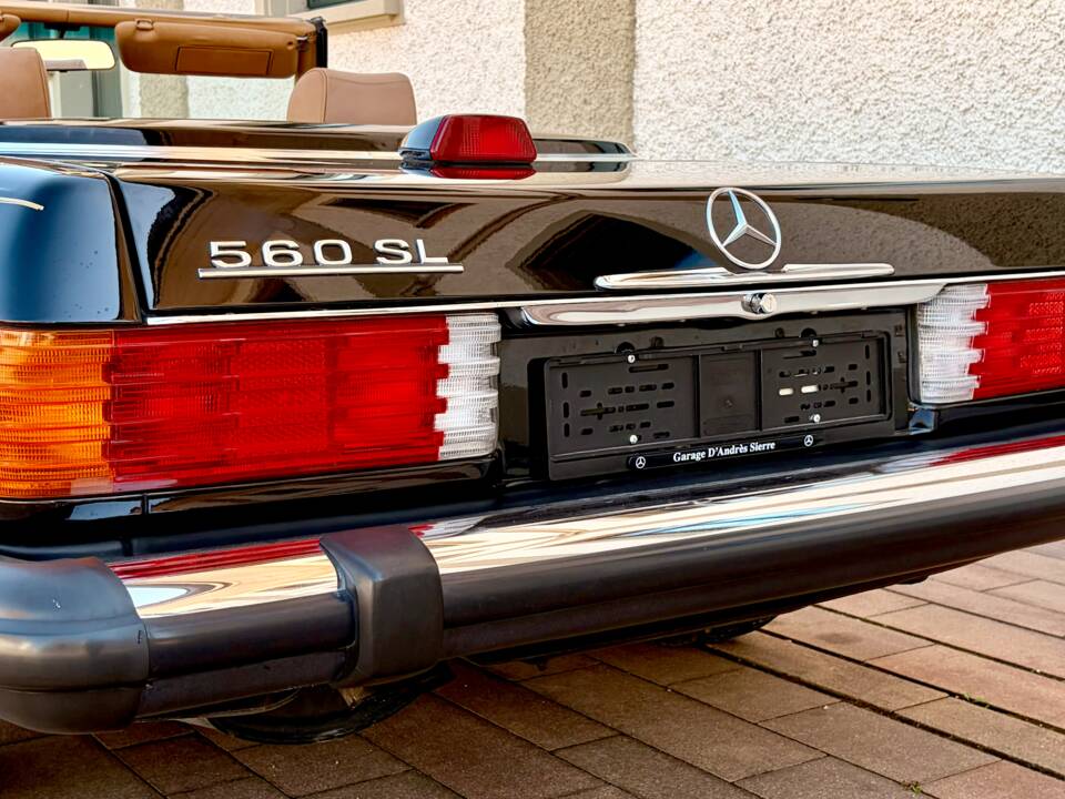Immagine 10/20 di Mercedes-Benz 560 SL (1986)