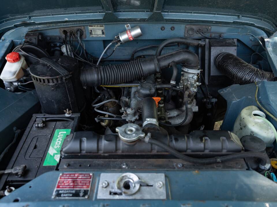 Bild 35/50 von Land Rover 88 (1980)