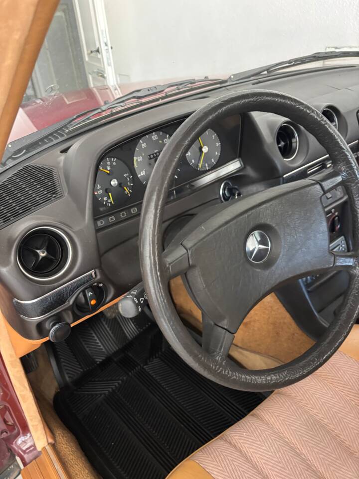 Bild 6/11 von Mercedes-Benz 300 TD (1979)