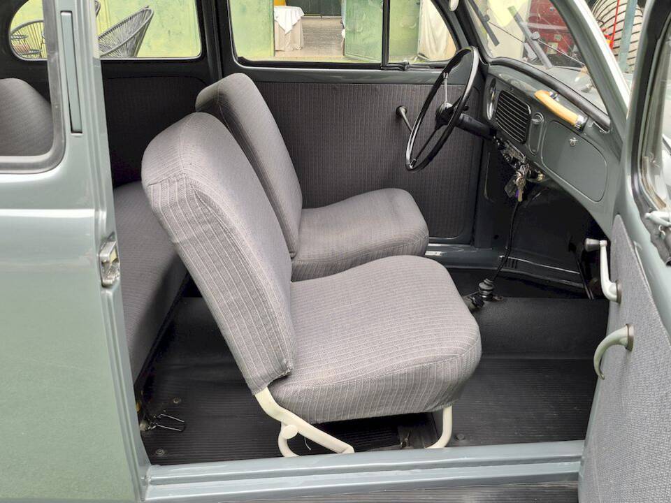Image 33/52 of Volkswagen Beetle 1200 Standard "Oval" (1957)