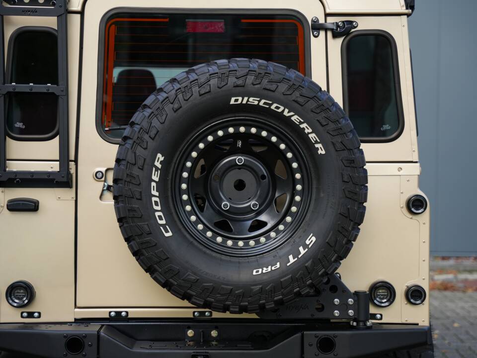 Bild 49/58 von Land Rover Defender 110 (2013)