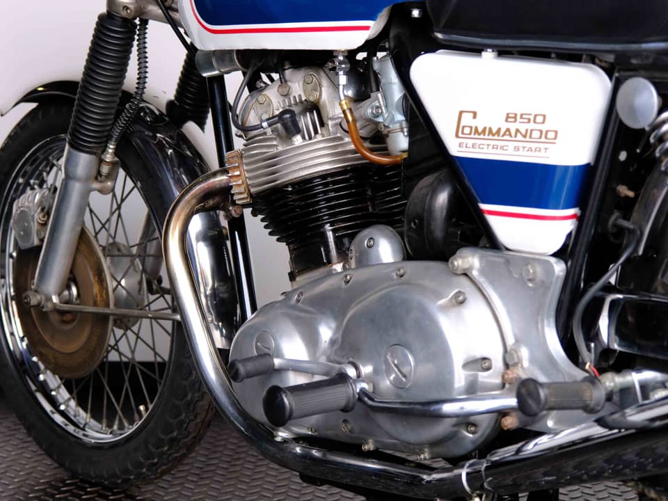 Image 62/83 of Norton 850 MKIII Roadster (1975)