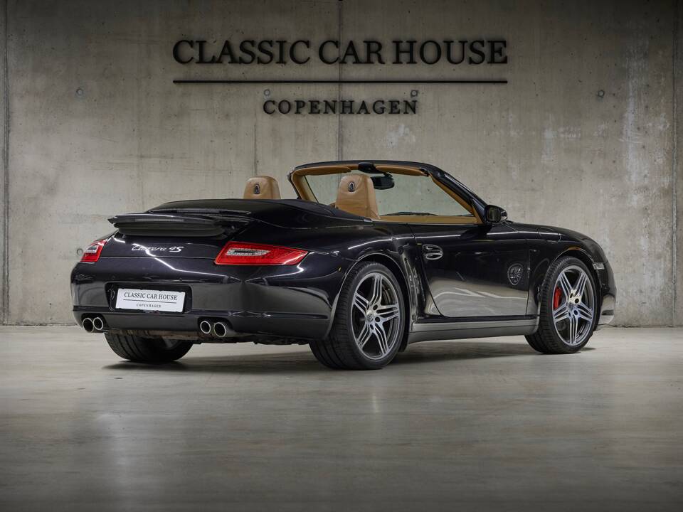 Bild 9/78 von Porsche 911 Carrera 4S (2006)