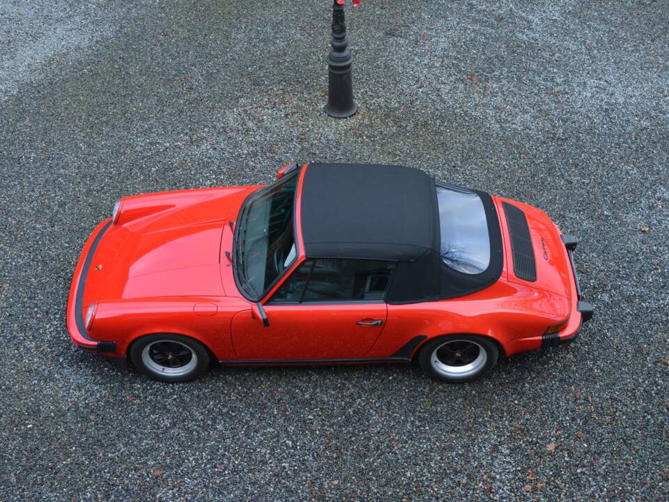 Bild 8/15 von Porsche 911 Carrera 3.2 (1987)