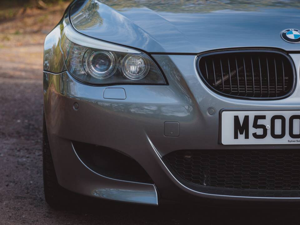 Immagine 7/35 di BMW M5 Touring (2007)
