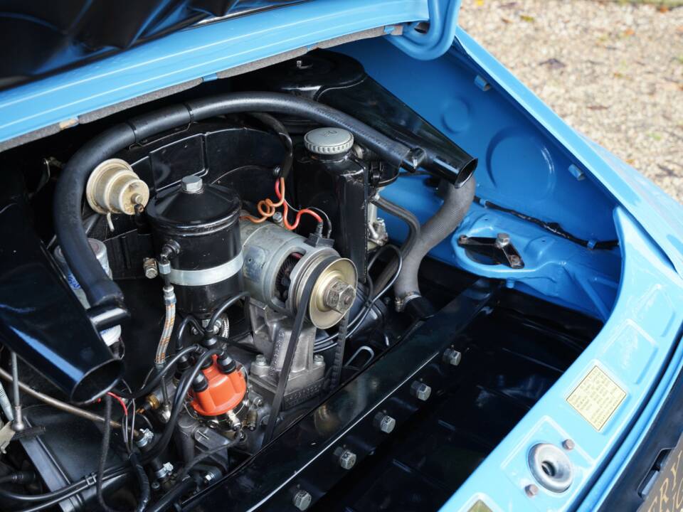 Image 43/50 of Porsche 912 (1969)