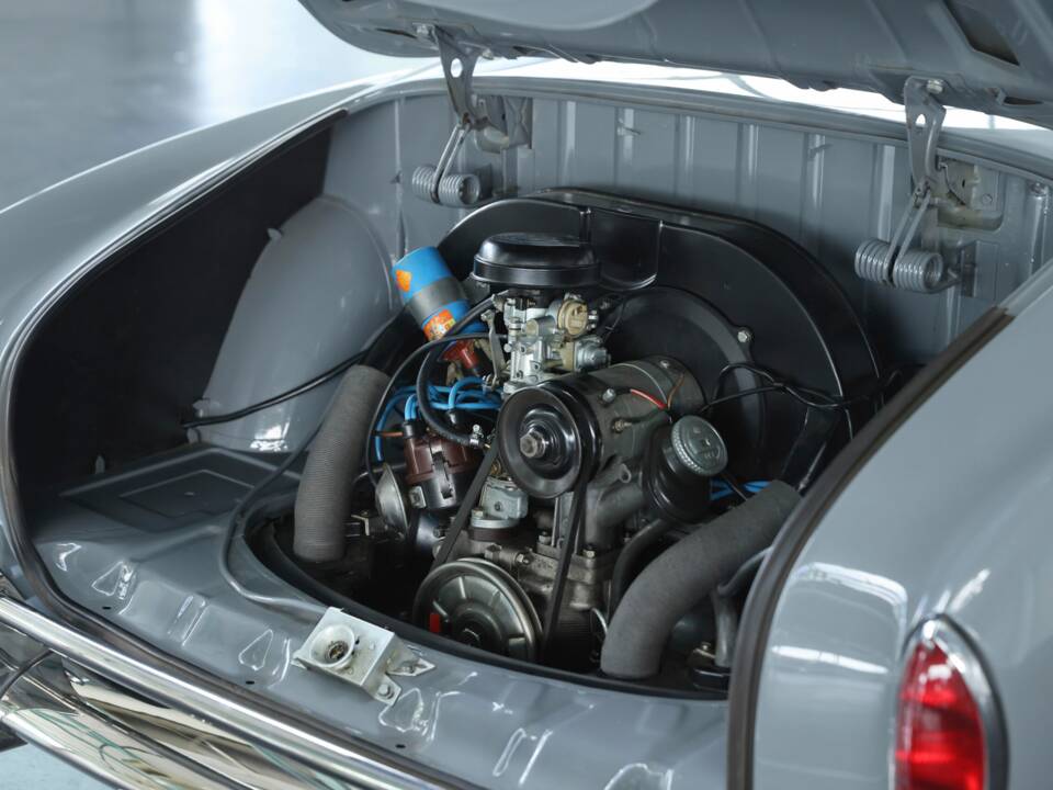Image 41/50 of Volkswagen Karmann Ghia 1500 (1961)