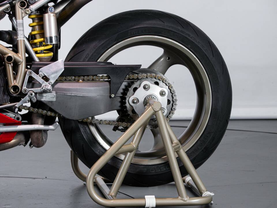 Image 19/50 of Ducati DUMMY (1994)