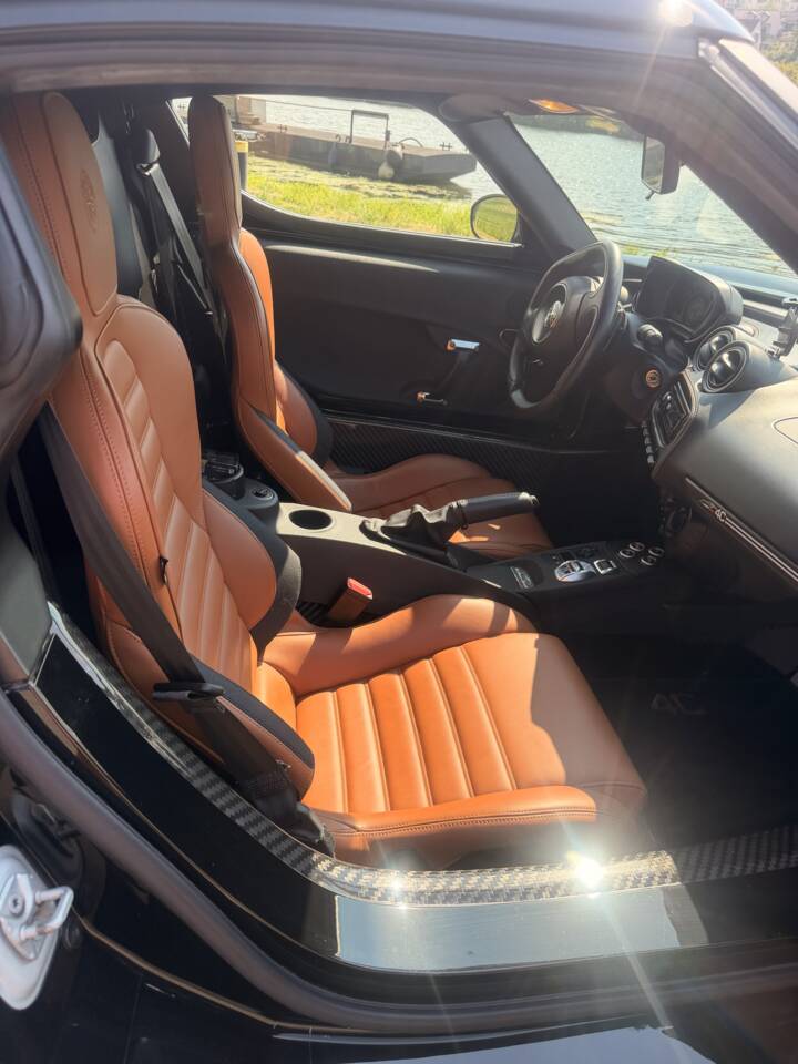 Bild 11/16 von Alfa Romeo 4C (2016)
