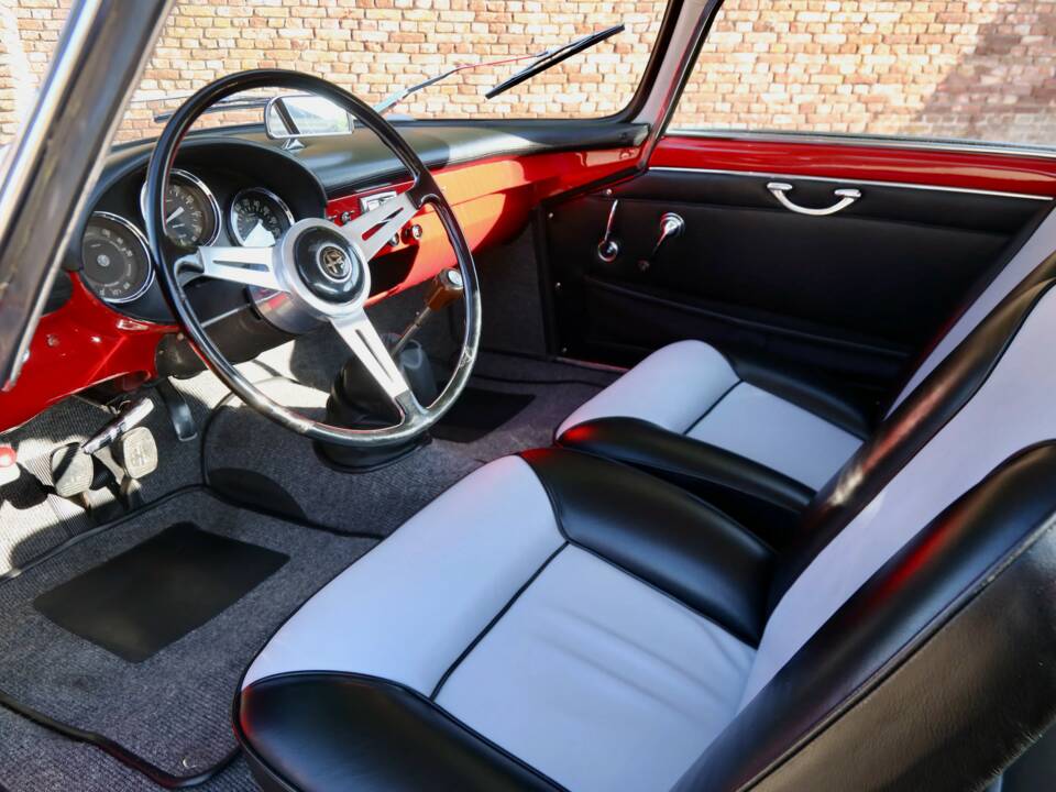 Image 44/50 of Alfa Romeo Giulietta SS (1961)