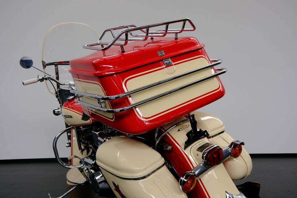 Image 56/75 of Harley-Davidson FL Panhead (1965)