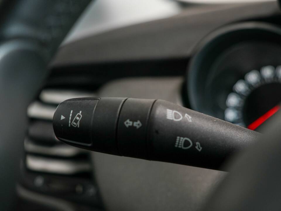 Bild 28/45 von FIAT 500X 1.4 MultiAir (2015)