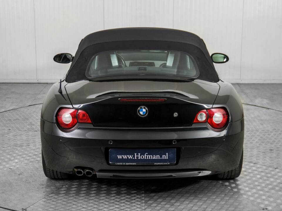 Afbeelding 49/50 van BMW Z4 2.2i (2005)