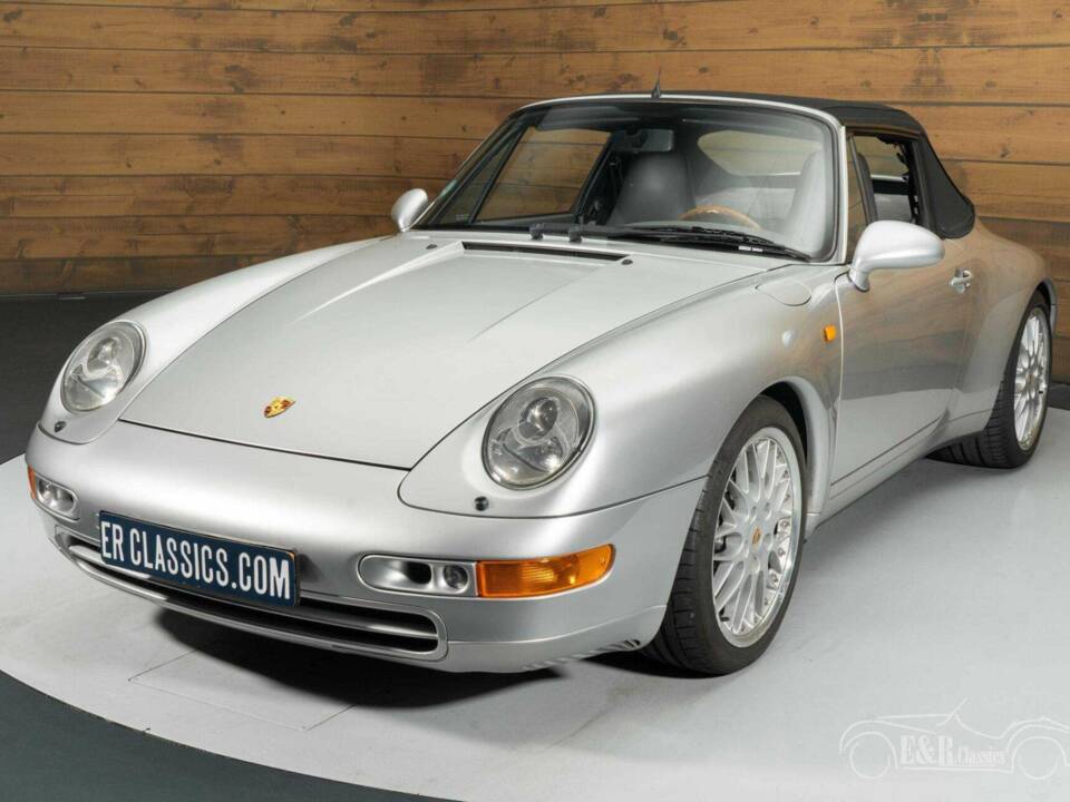 Image 14/19 of Porsche 911 Carrera (1997)