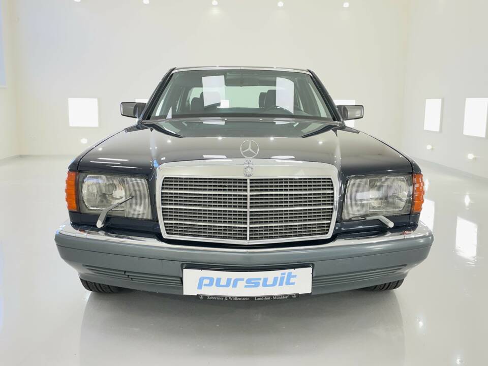 Image 5/40 de Mercedes-Benz 560 SEL (1987)