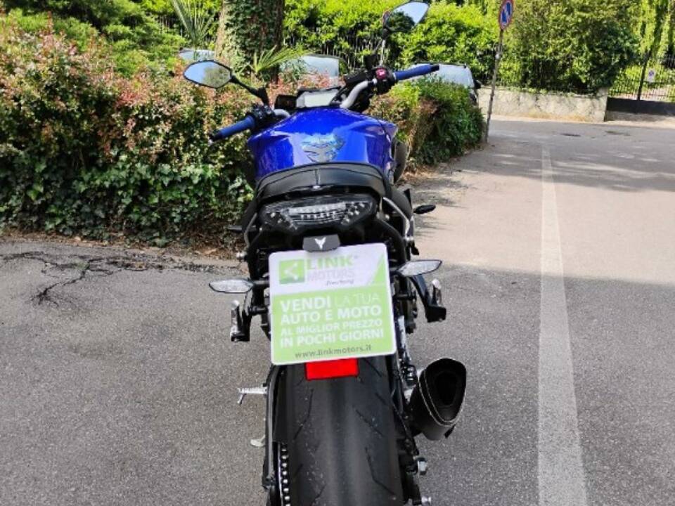 Immagine 3/9 di Yamaha DUMMY (1999)