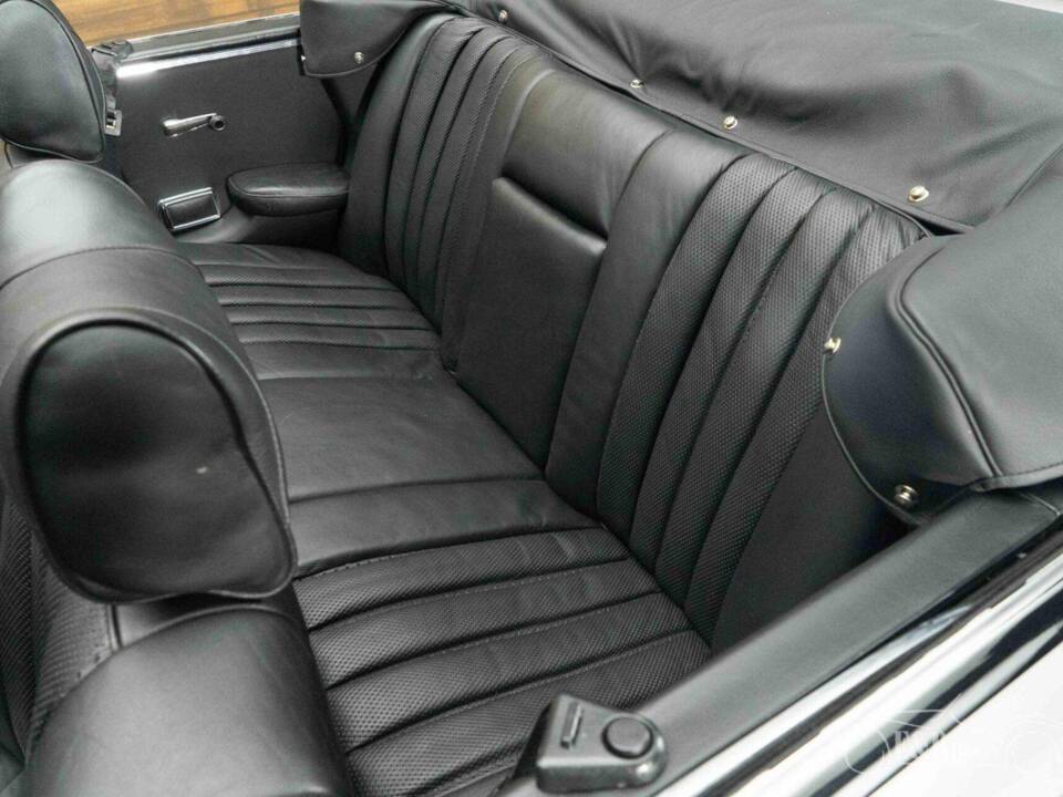 Imagen 9/19 de Mercedes-Benz 280 SE (1969)